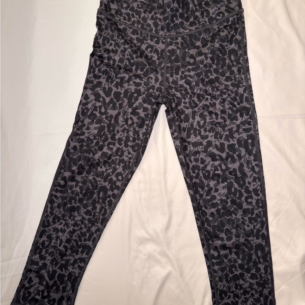 GAP Black and Gray Animal Print Leggings